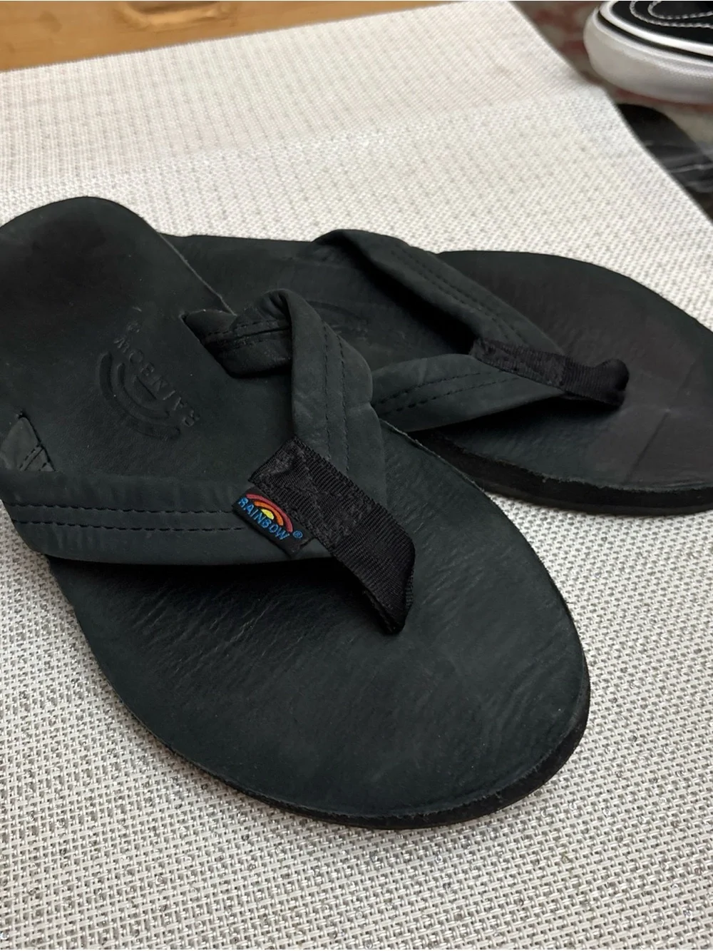 Rainbow casual black